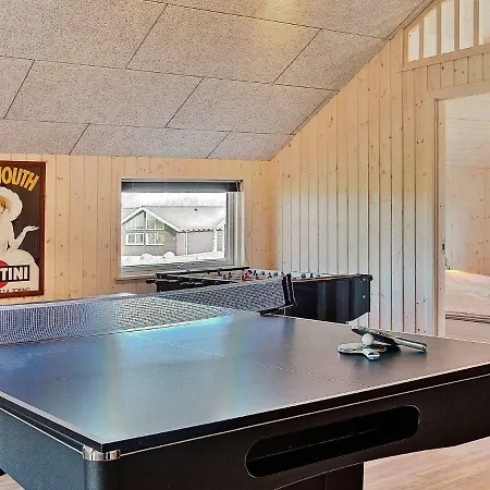 Five-bedroom In *